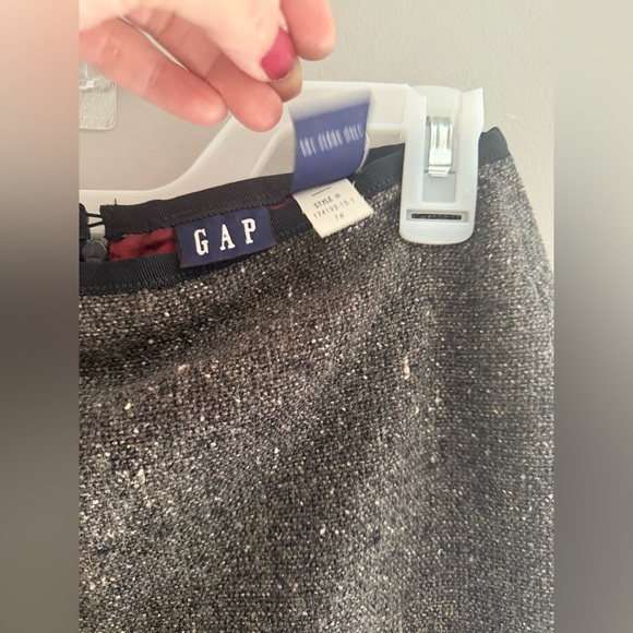 Gap Womens Skirt SZ 8 Grey Tweed Mini Lined Wool Blend Back Zip Y2K Academic - Picture 3 of 8